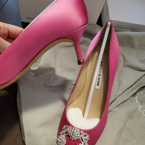 BNIB Manolo Blahnik Hangisi Satin Pink 50mm - Picture 2 of 4